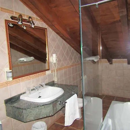 La Venta De Bed & Breakfast Quijas